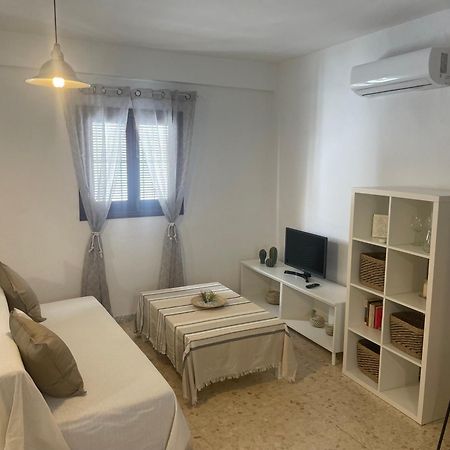 Apartamentos Lucero De Europa การ์โมนา ภายนอก รูปภาพ