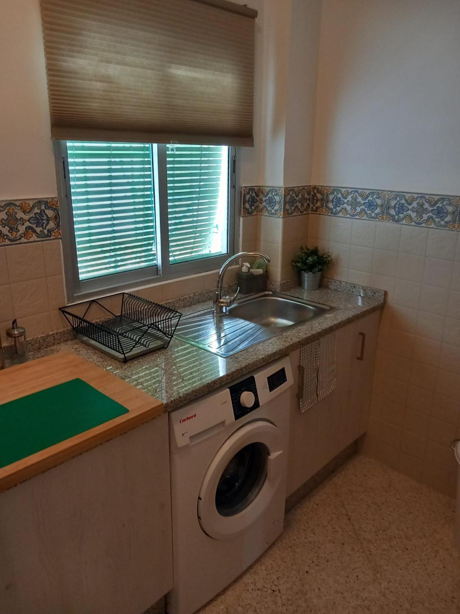 Apartamentos Lucero De Europa การ์โมนา ภายนอก รูปภาพ