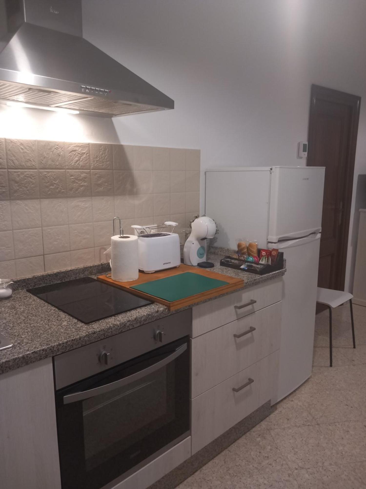 Apartamentos Lucero De Europa การ์โมนา ภายนอก รูปภาพ